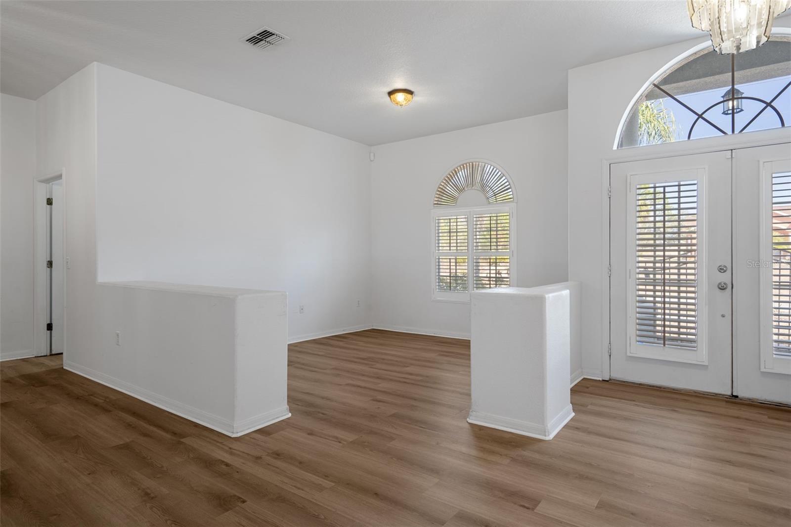 ROYAL HIGHLANDS - Residential