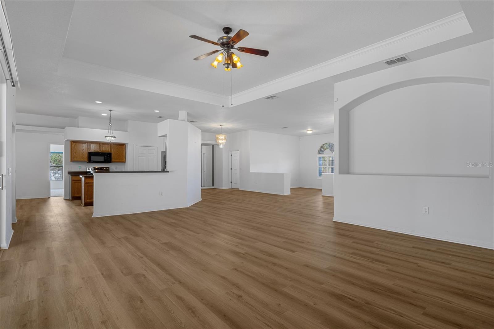 ROYAL HIGHLANDS - Residential