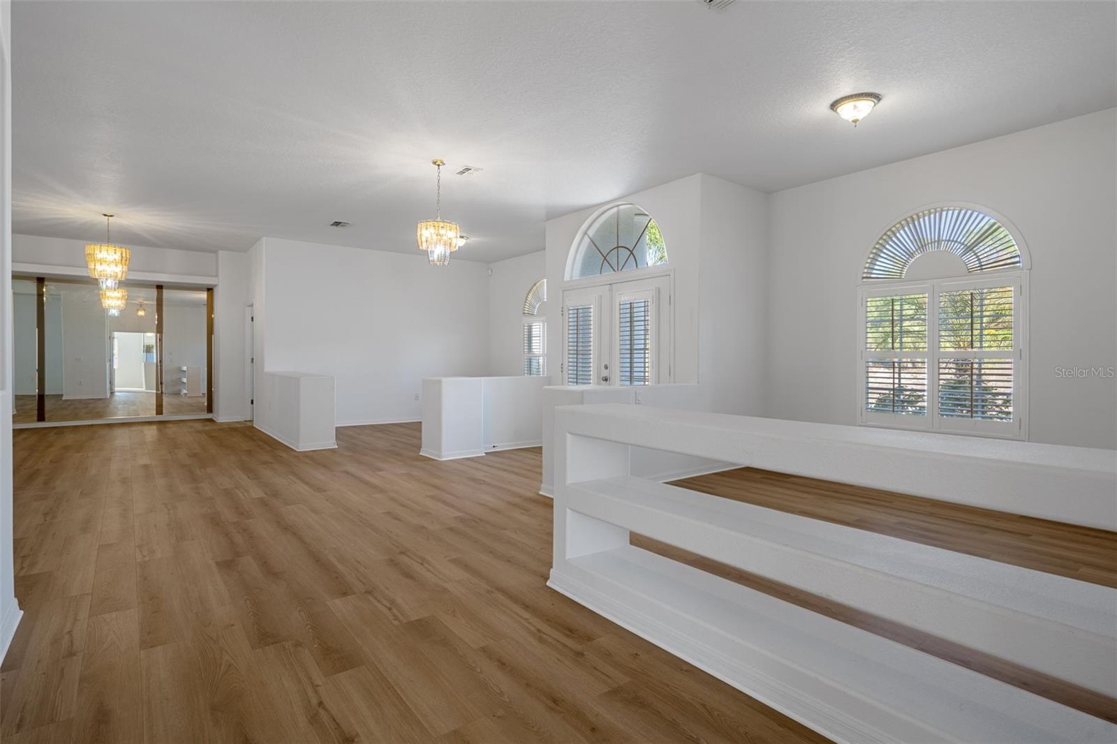 ROYAL HIGHLANDS - Residential