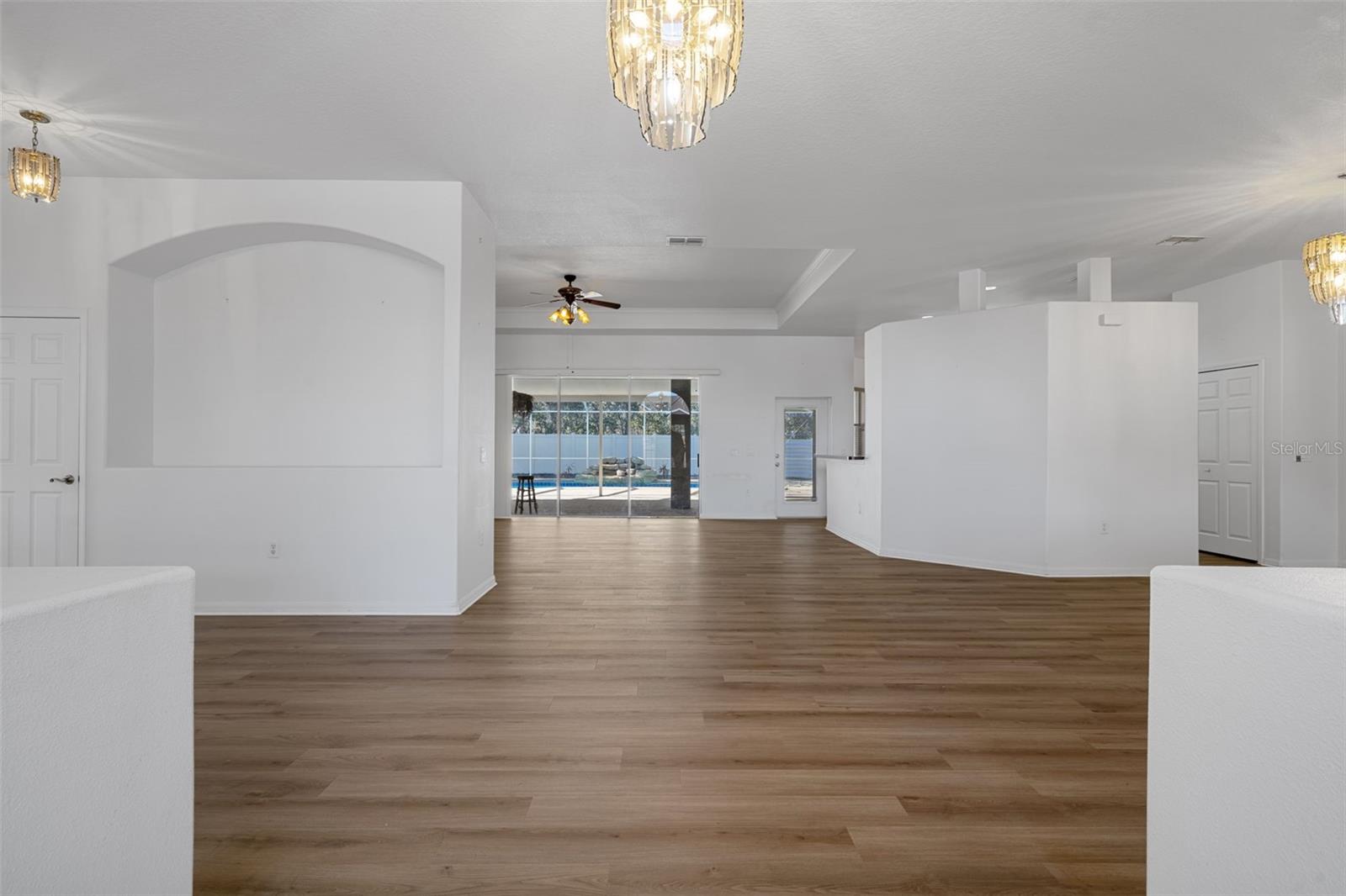 ROYAL HIGHLANDS - Residential