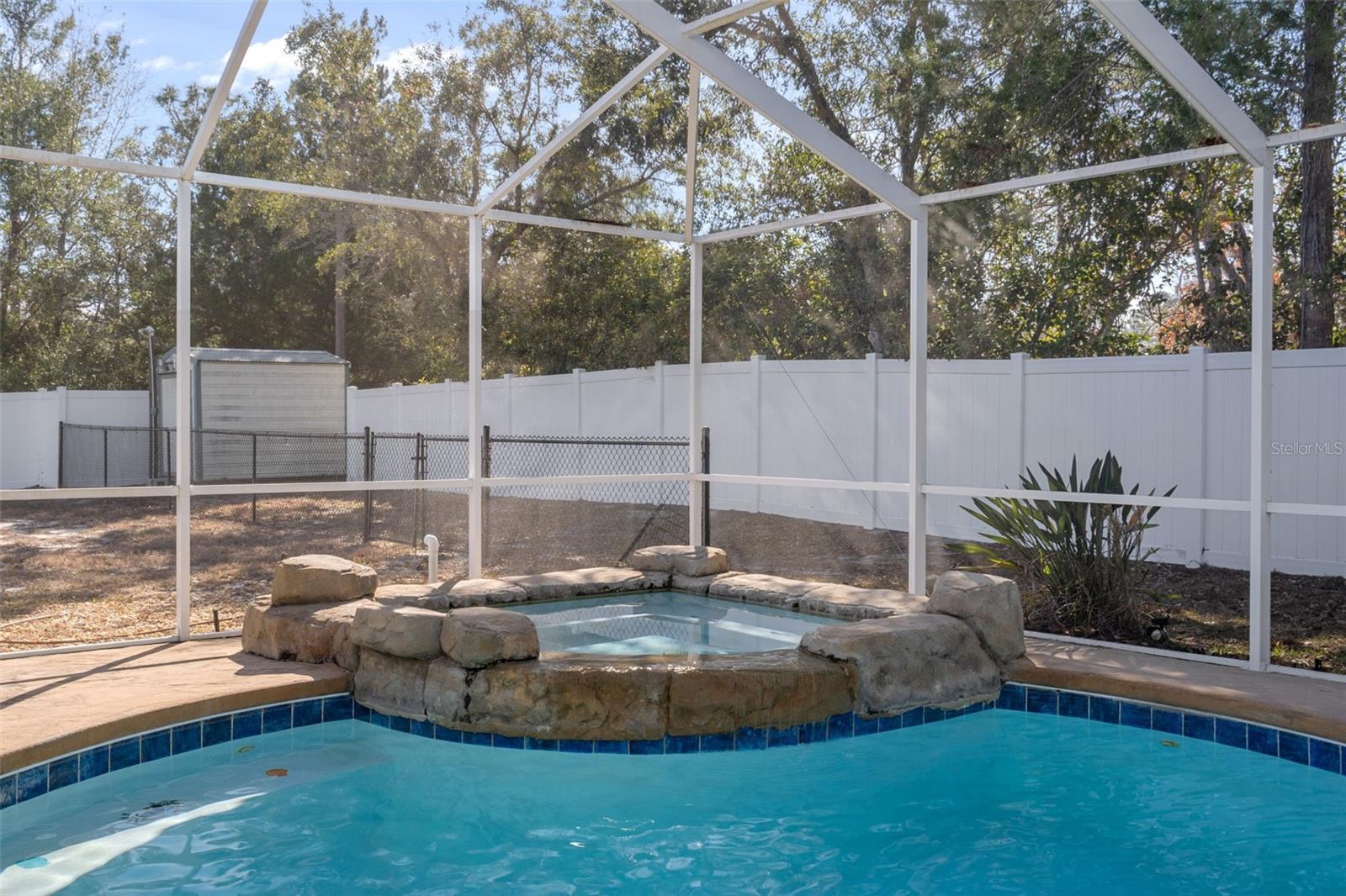 ROYAL HIGHLANDS - Residential