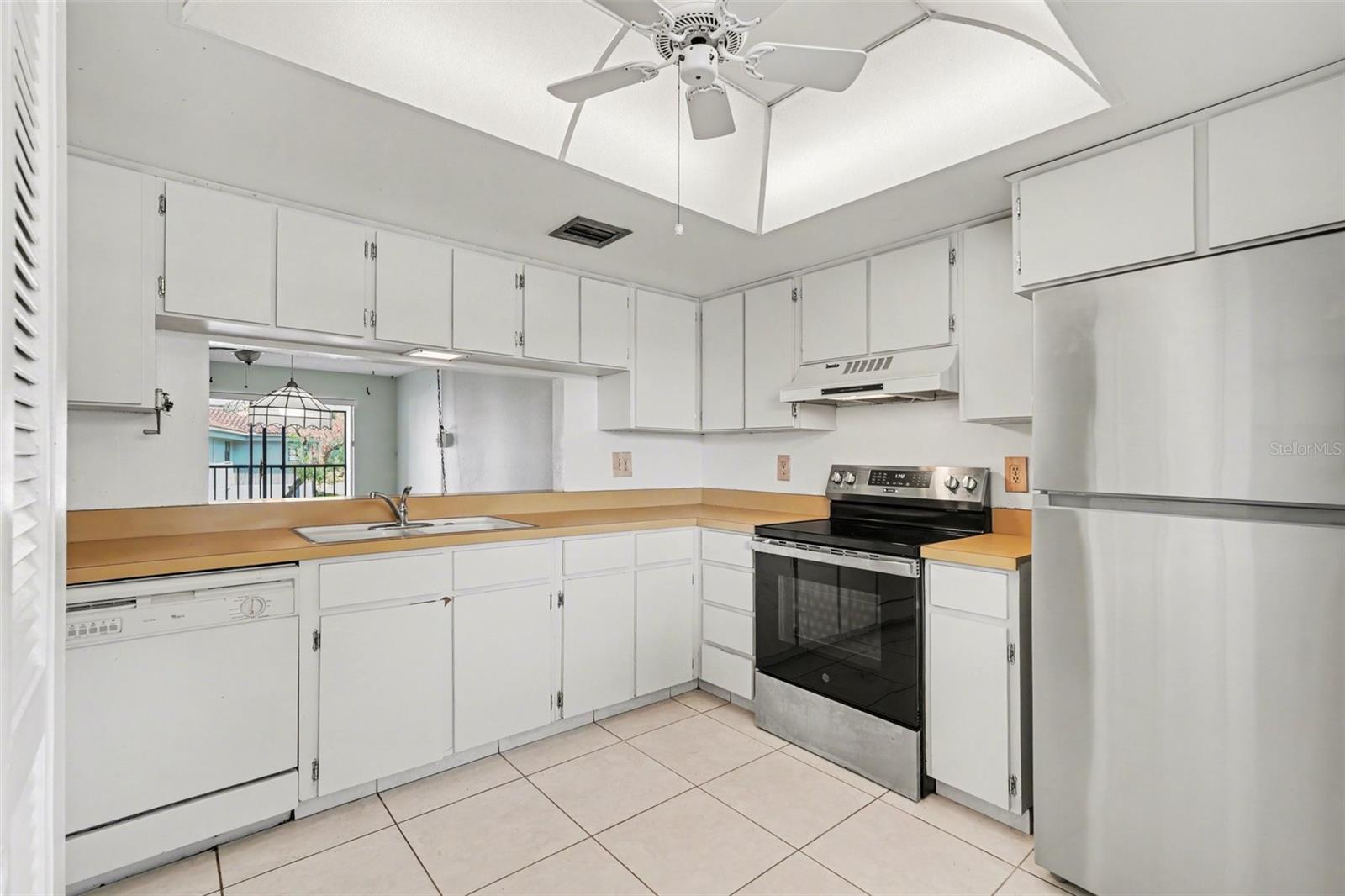 RUSTLEWOOD AT COUNTRYSIDE - Residential