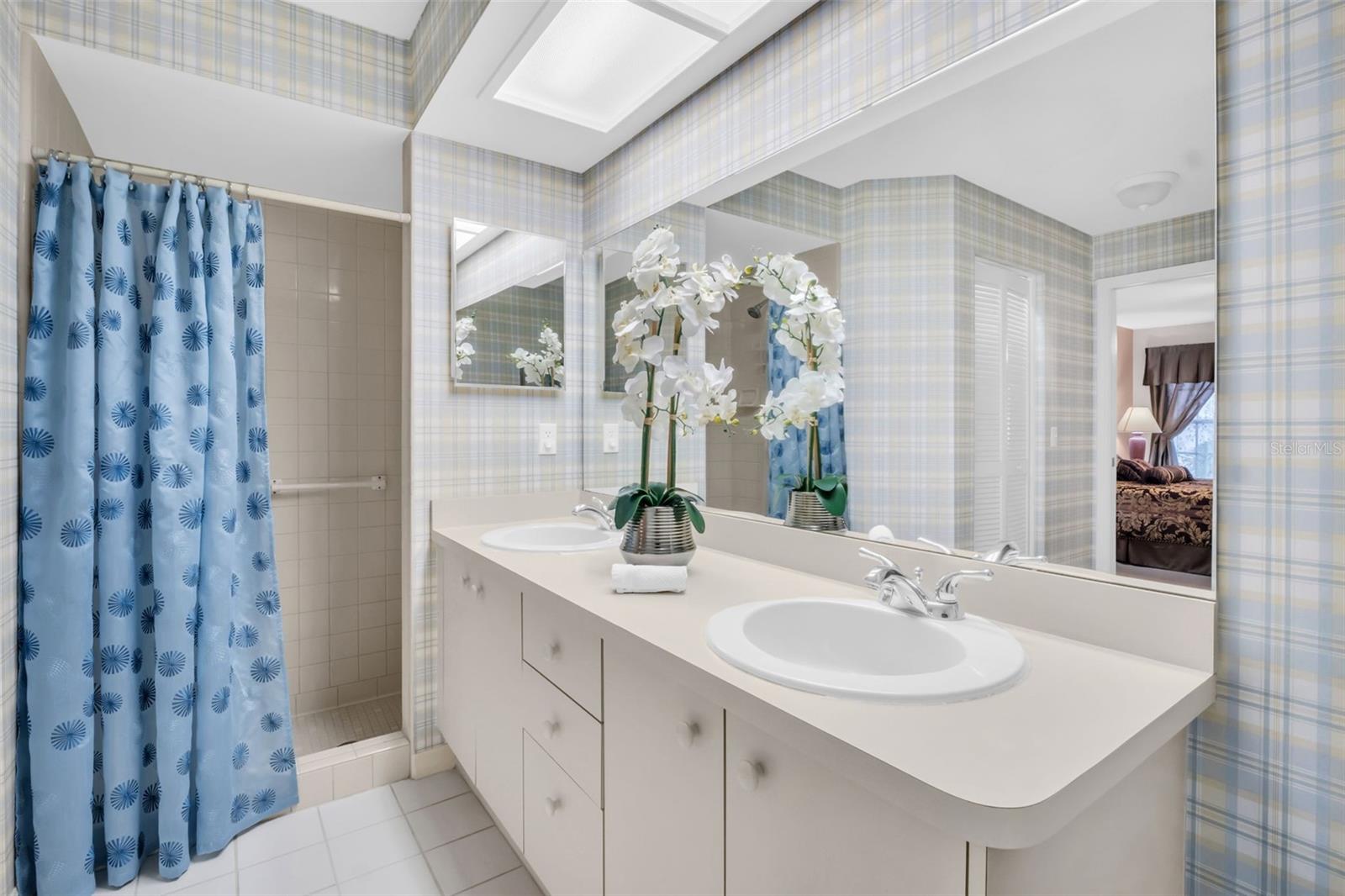 HIGHLAND LAKES NATURE'S COVE - Residential