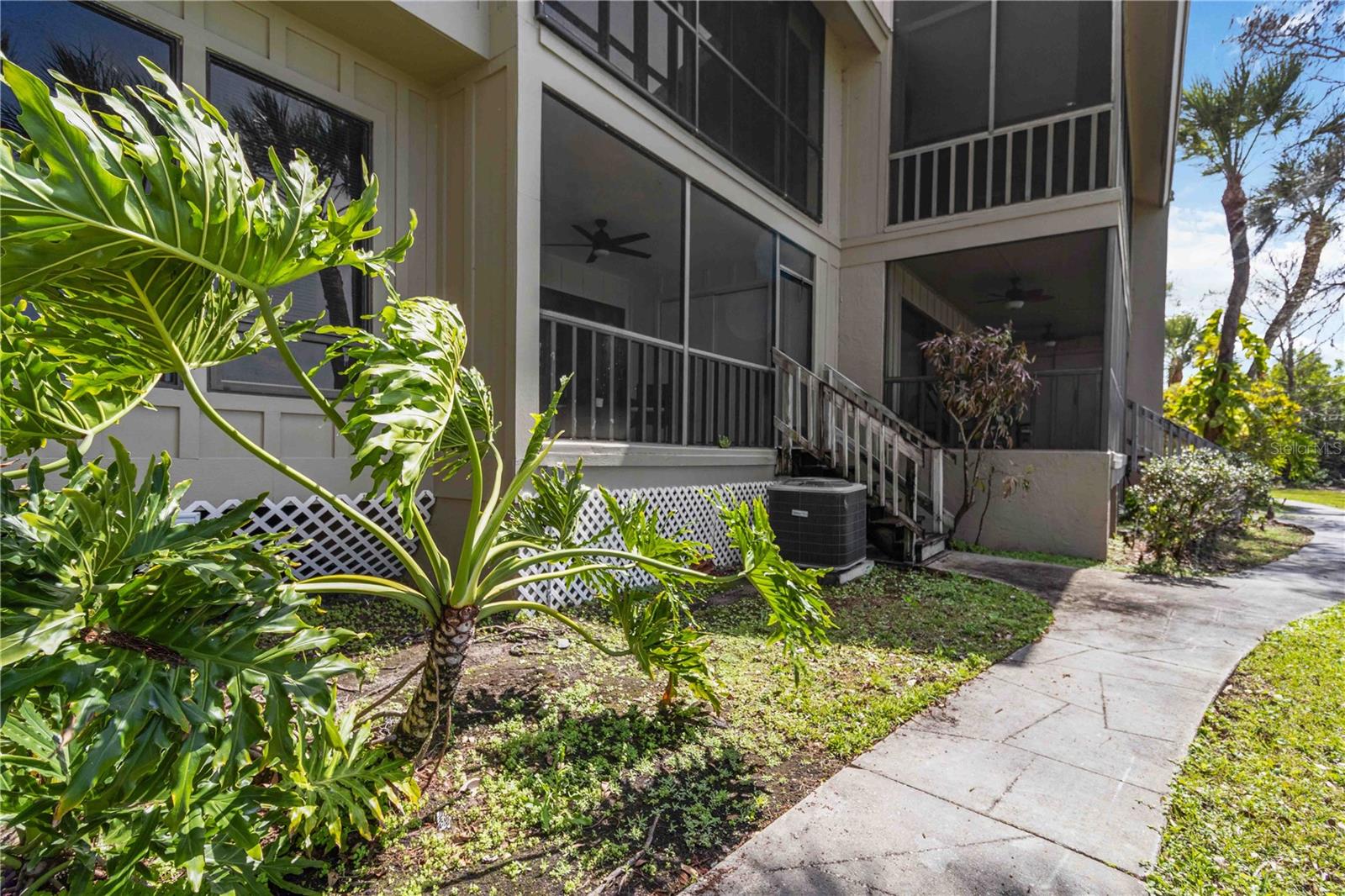 LAKE ARROWHEAD - Residential