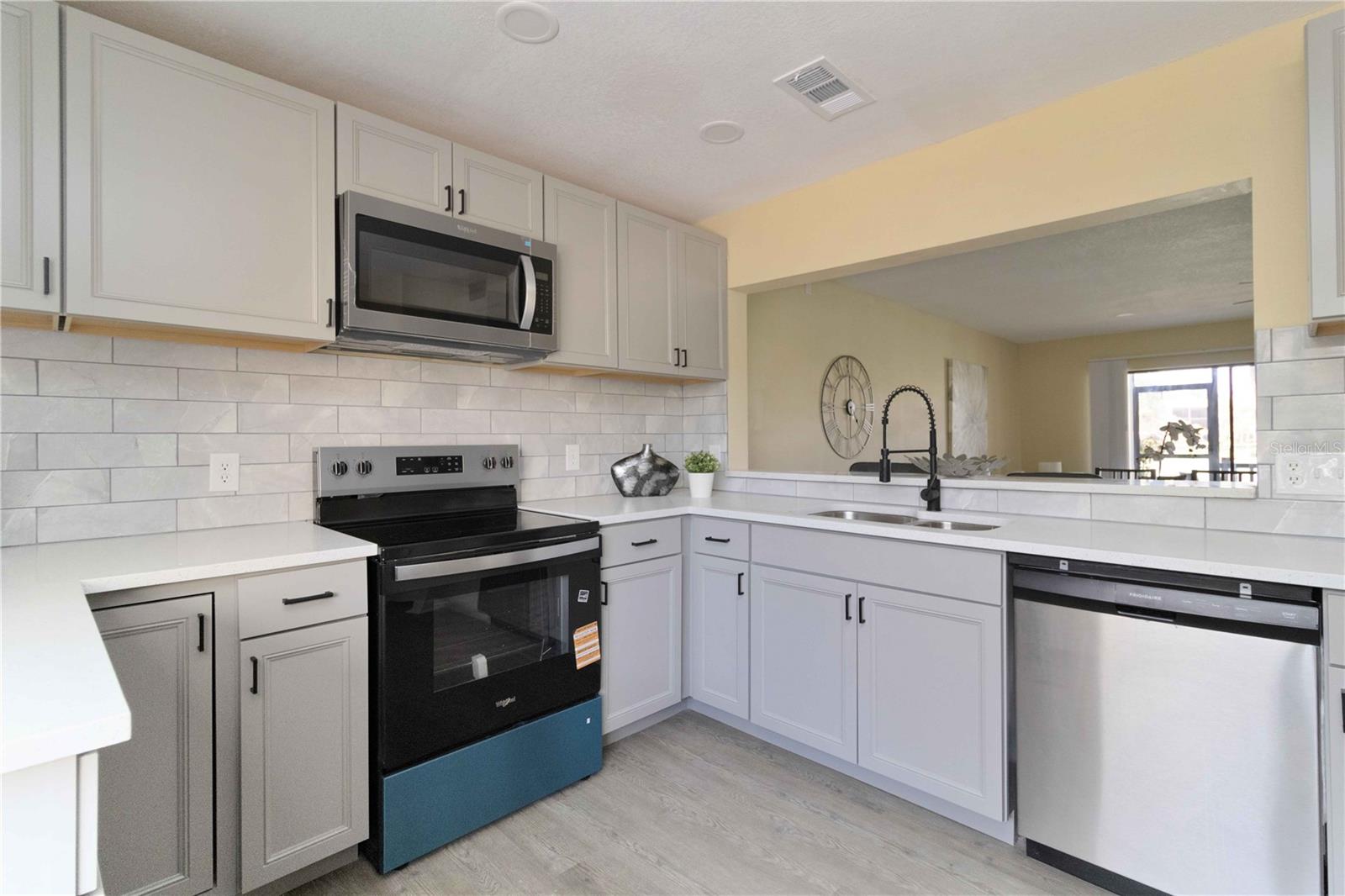 LAKE ARROWHEAD - Residential