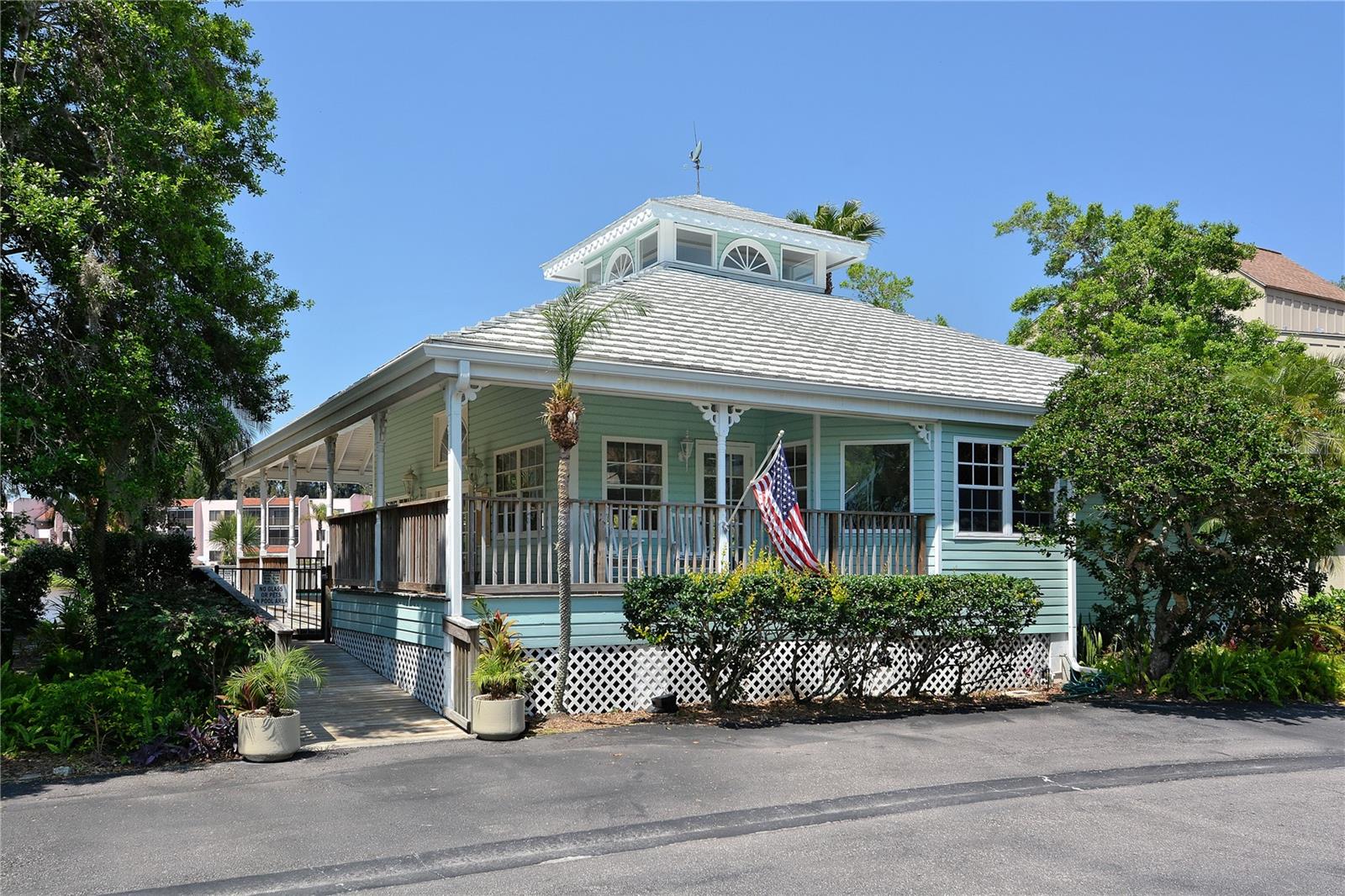 LAKE ARROWHEAD - Residential