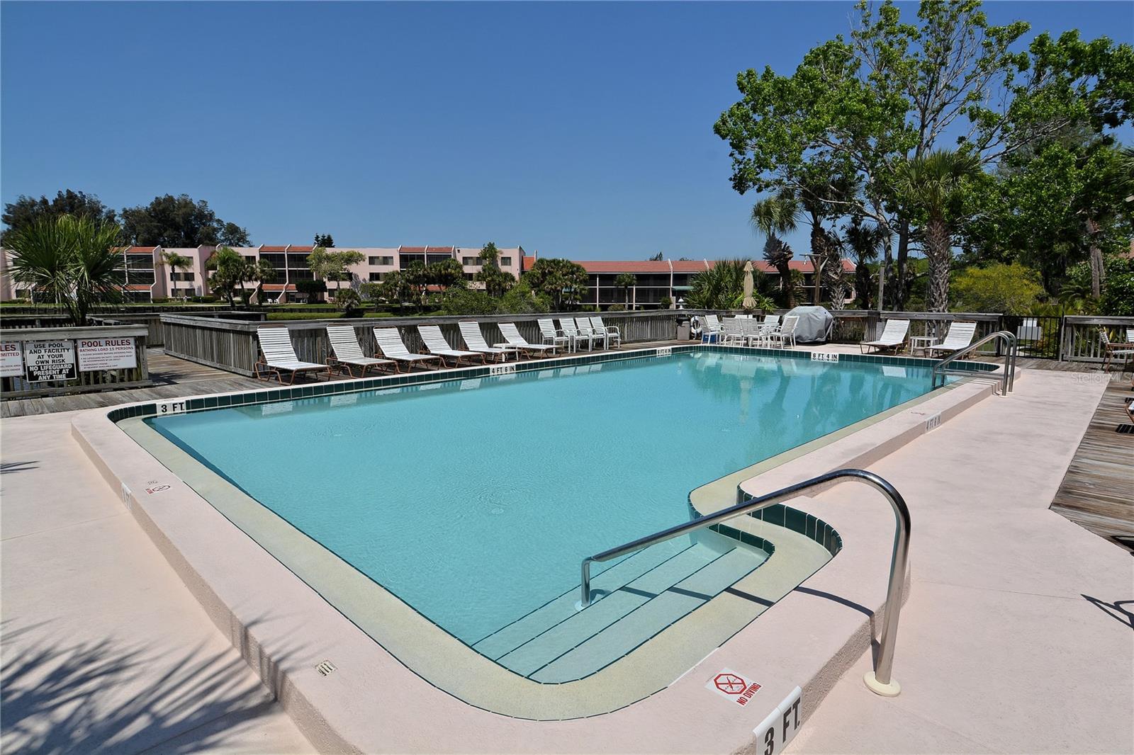 LAKE ARROWHEAD - Residential