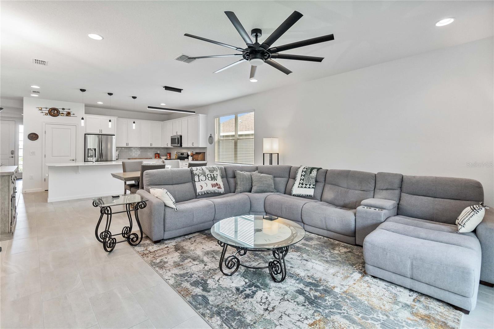 GOLDEN RDG - Residential