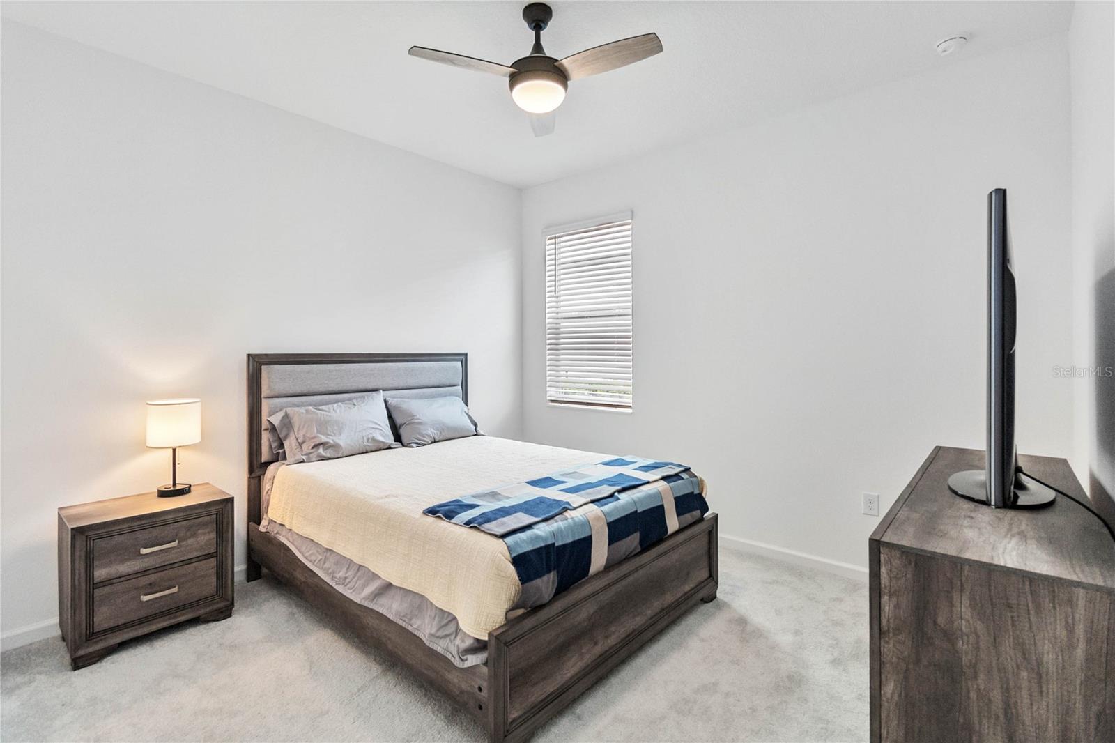 GOLDEN RDG - Residential