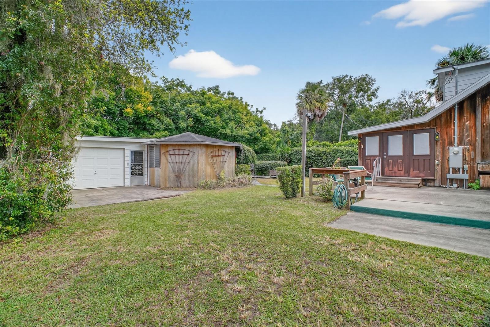 1803 E ORANGE AVENUE