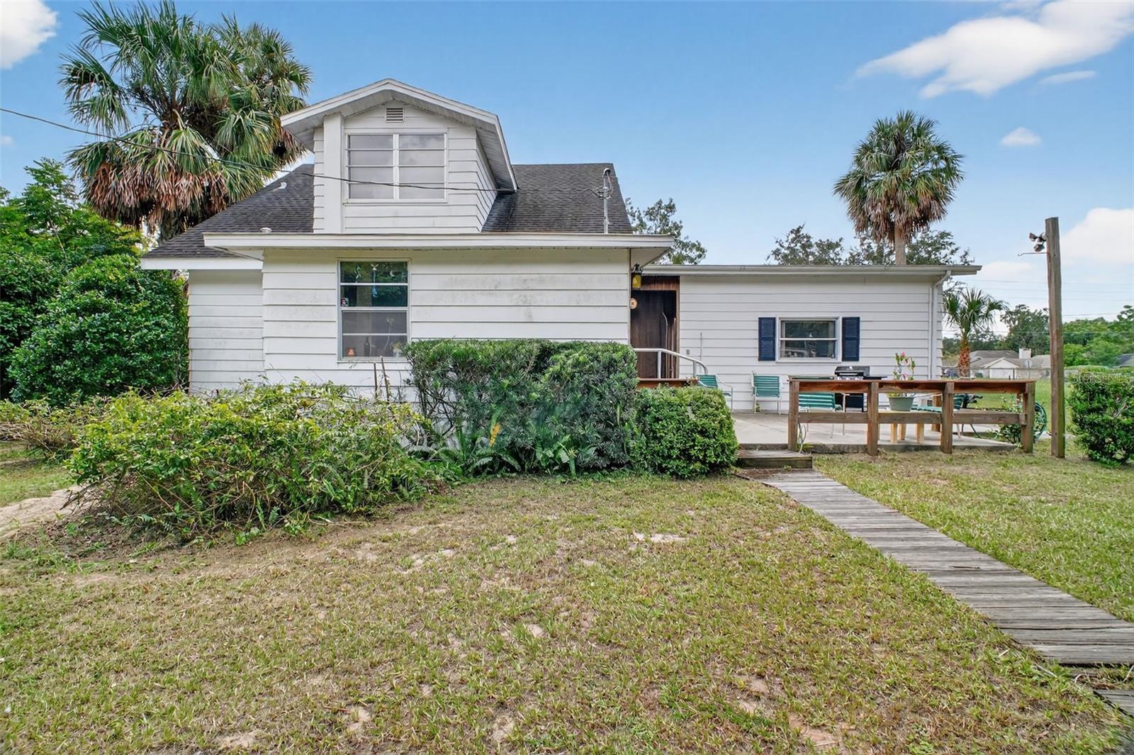 1803 E ORANGE AVENUE