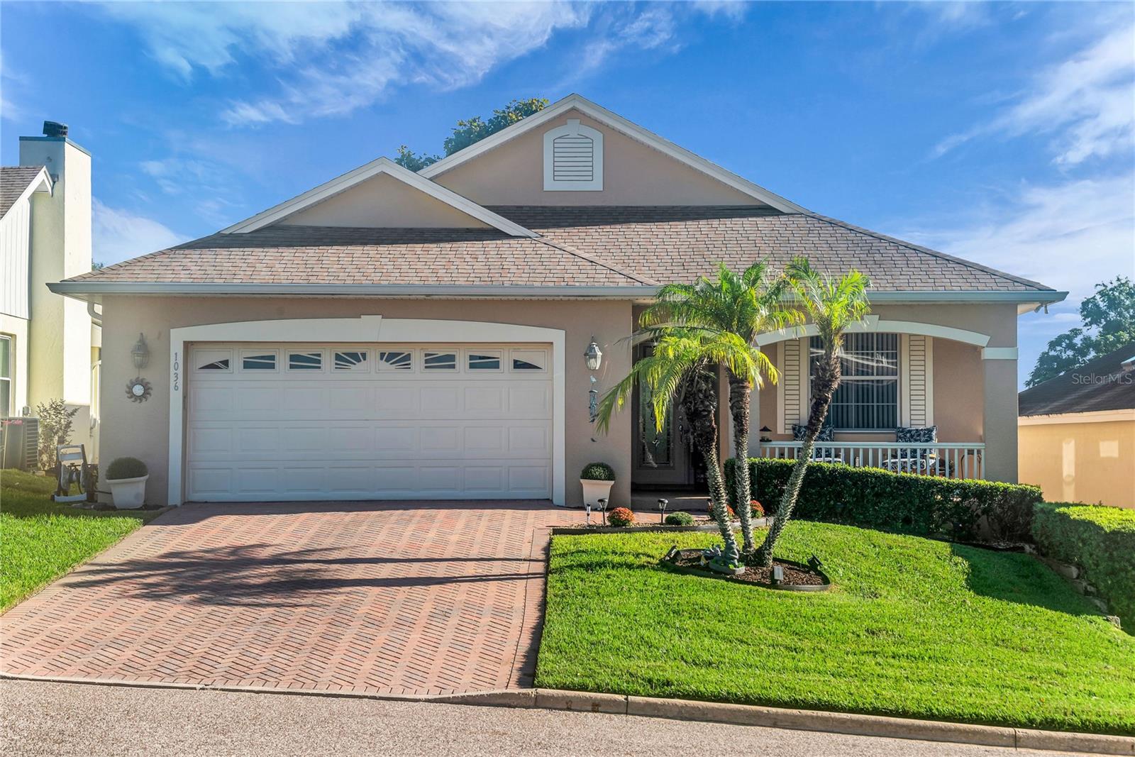 1036 LINKSIDE COURT