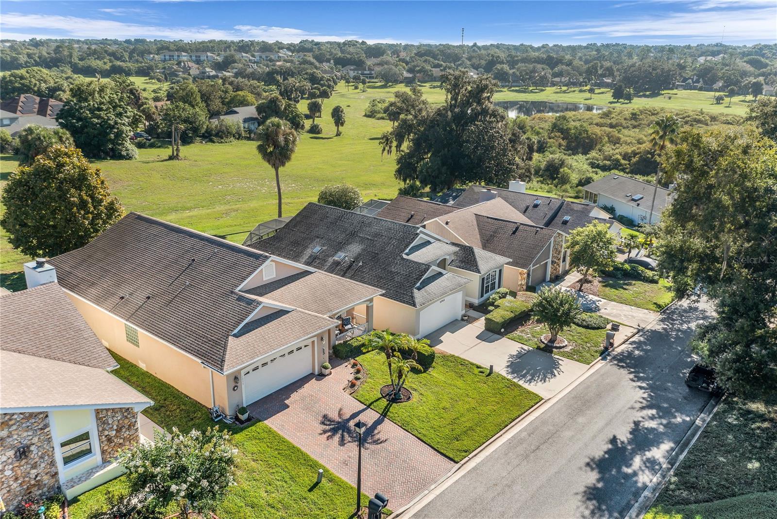 1036 LINKSIDE COURT