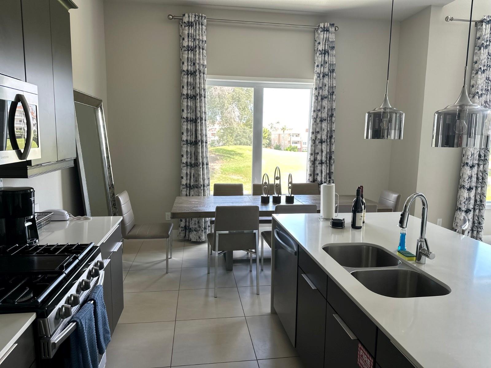 SPECTRUM AT REUNION CONDO PH 6A & 6B - Residential Lease