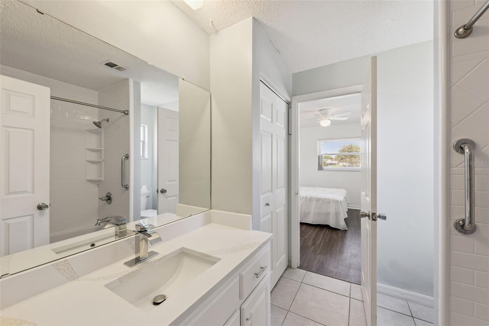 DELTONA LAKES UNIT 07 - Residential