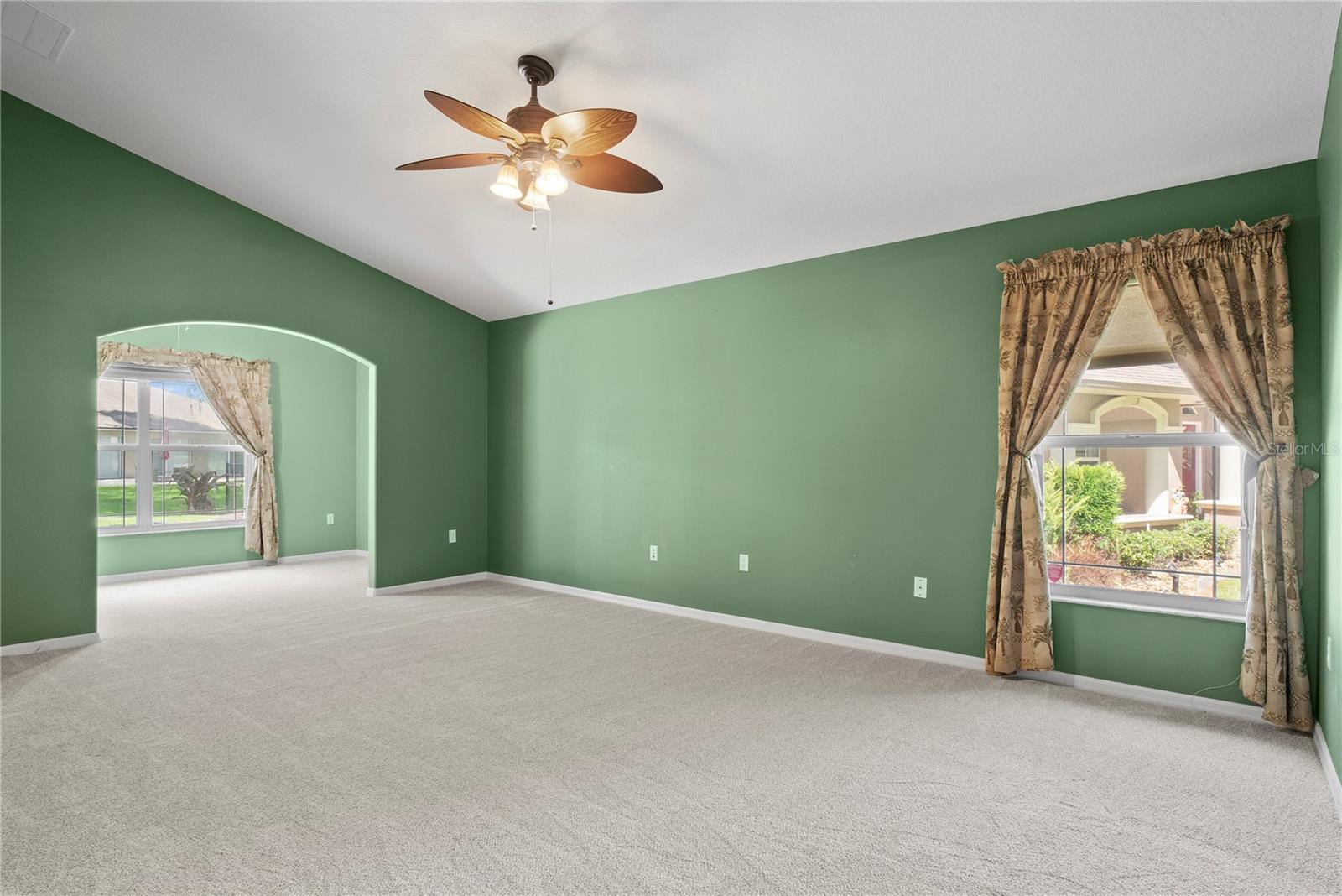 EAST LAKE RESV NARCOOSSEE UNIT 01 - Residential