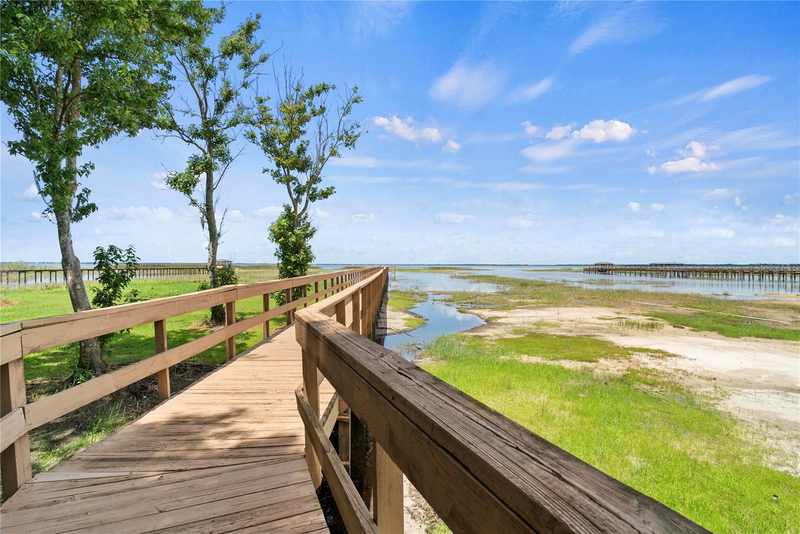 EAST LAKE RESV NARCOOSSEE UNIT 01 - Residential