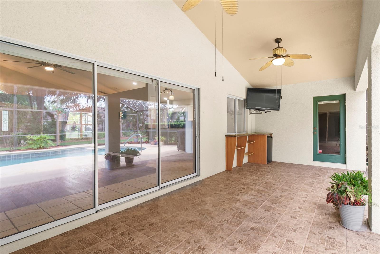 EAST LAKE RESV NARCOOSSEE UNIT 01 - Residential