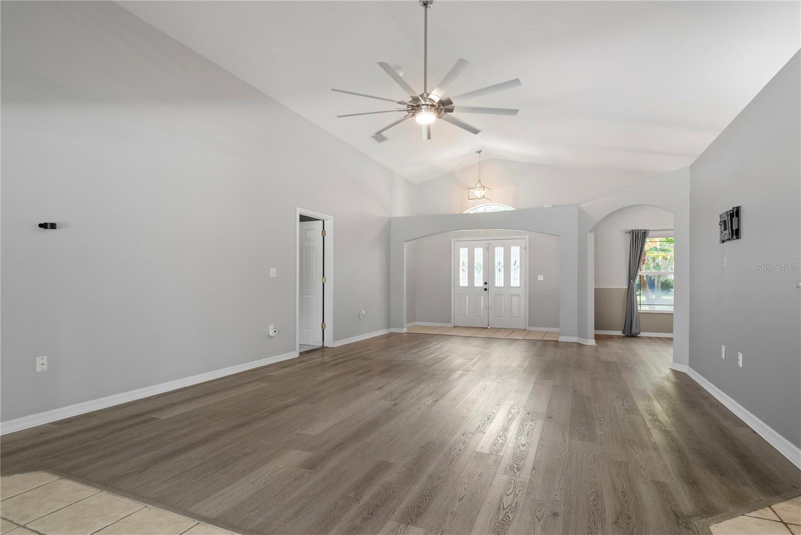 EAST LAKE RESV NARCOOSSEE UNIT 01 - Residential
