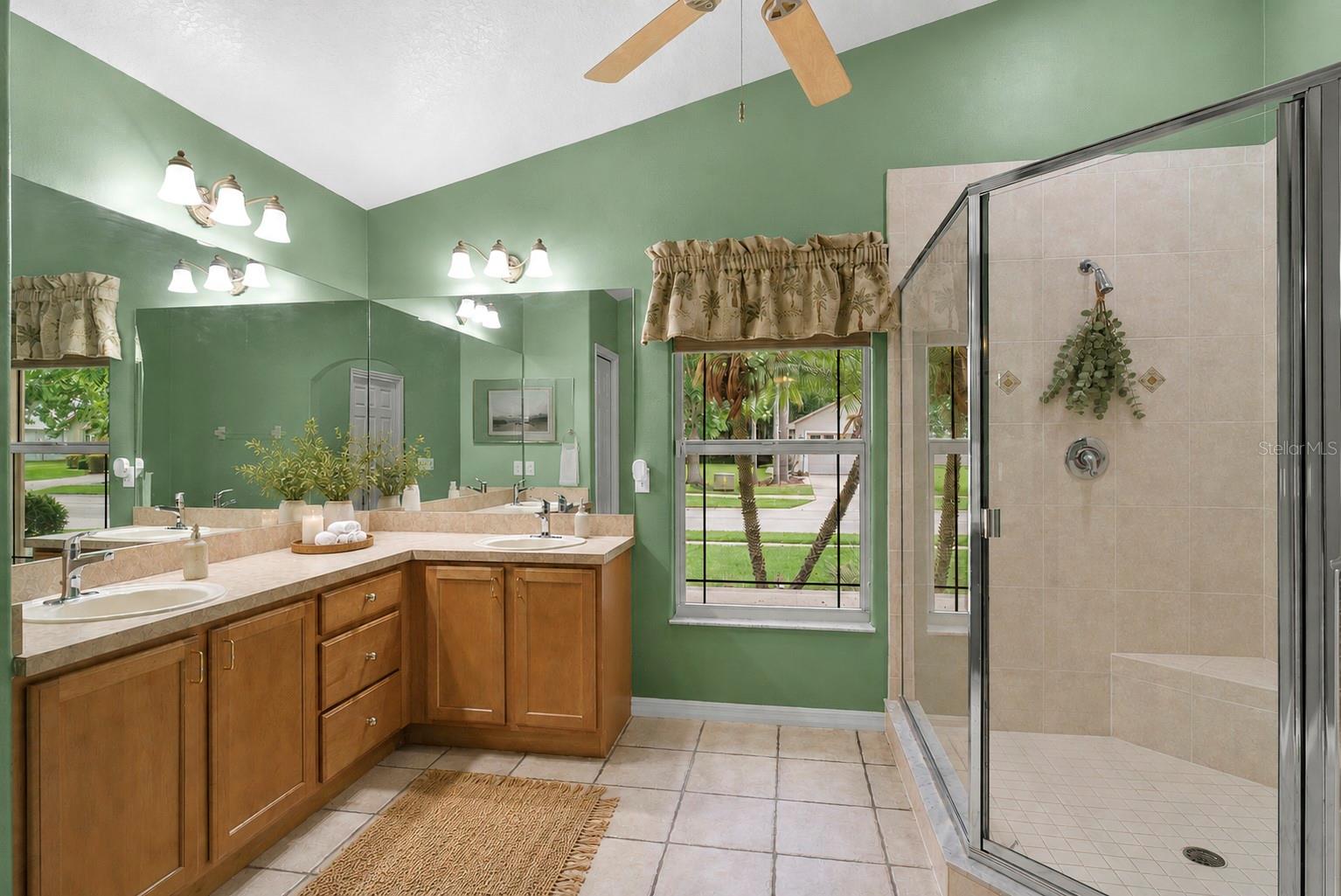 EAST LAKE RESV NARCOOSSEE UNIT 01 - Residential