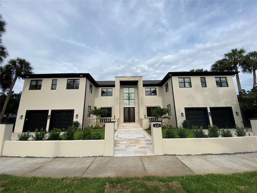 Photo of 420 S Royal Poinciana Drive, Tampa, FL 33609 (MLS # TB8514145)