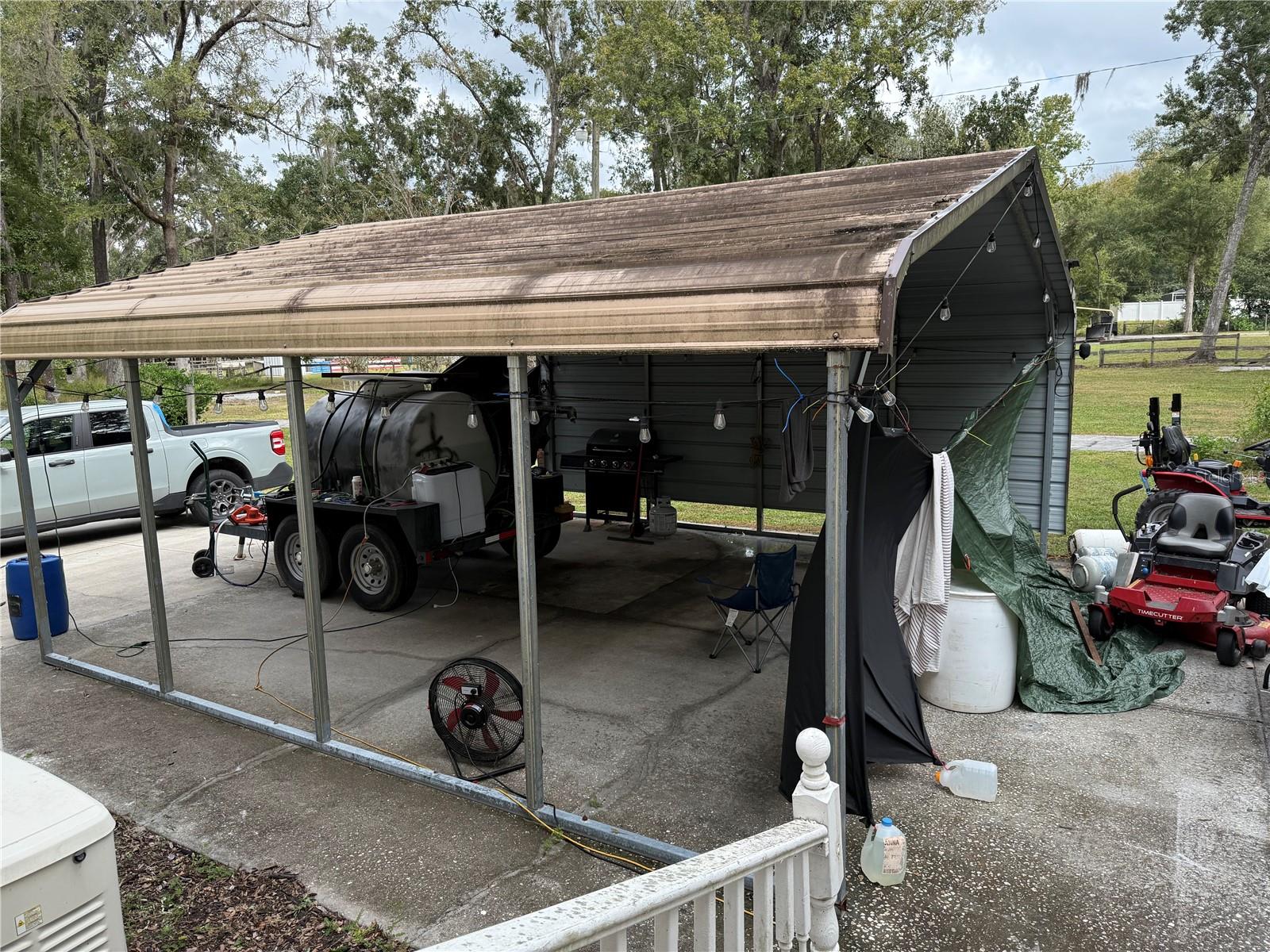 W1/2 OF SE1/4 OF NW1/4 OF NE1/4 ORB 398 PGS 164 & - Residential