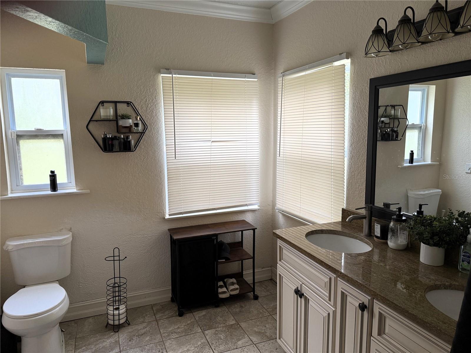 W1/2 OF SE1/4 OF NW1/4 OF NE1/4 ORB 398 PGS 164 & - Residential