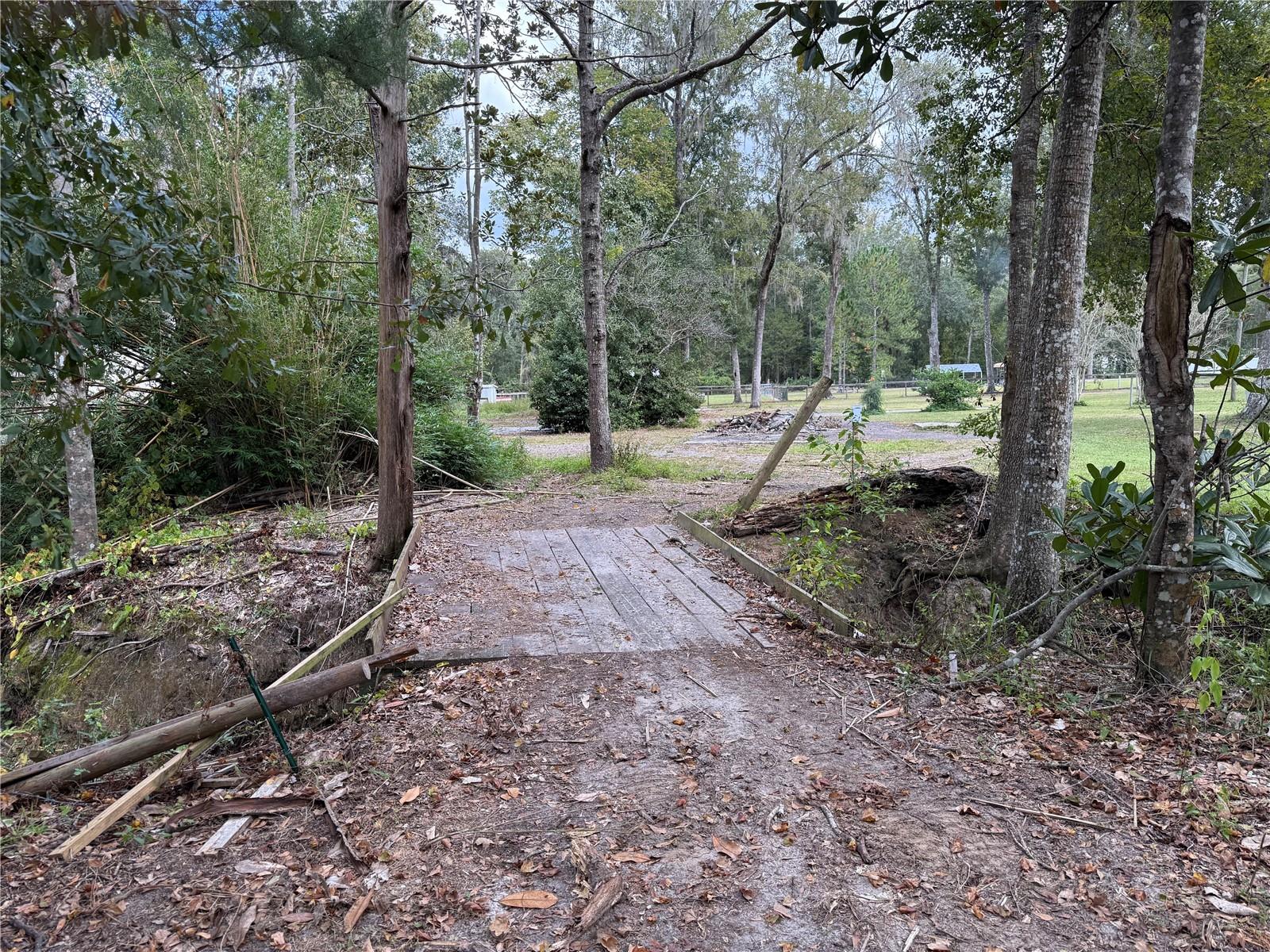 W1/2 OF SE1/4 OF NW1/4 OF NE1/4 ORB 398 PGS 164 & - Residential