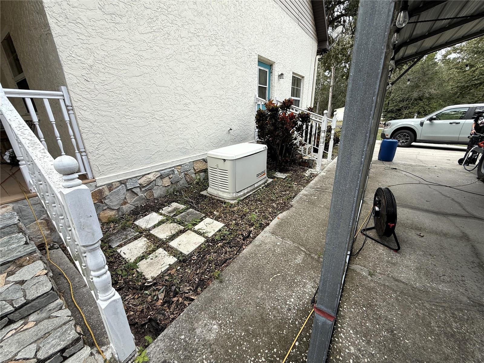 W1/2 OF SE1/4 OF NW1/4 OF NE1/4 ORB 398 PGS 164 & - Residential