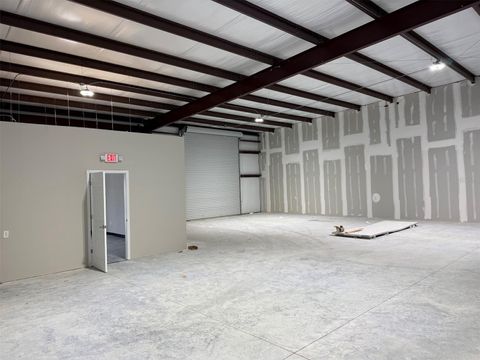 Tiny photo for 5741 S Pine Avenue, Ocala, FL 34480 (MLS # OM721038)