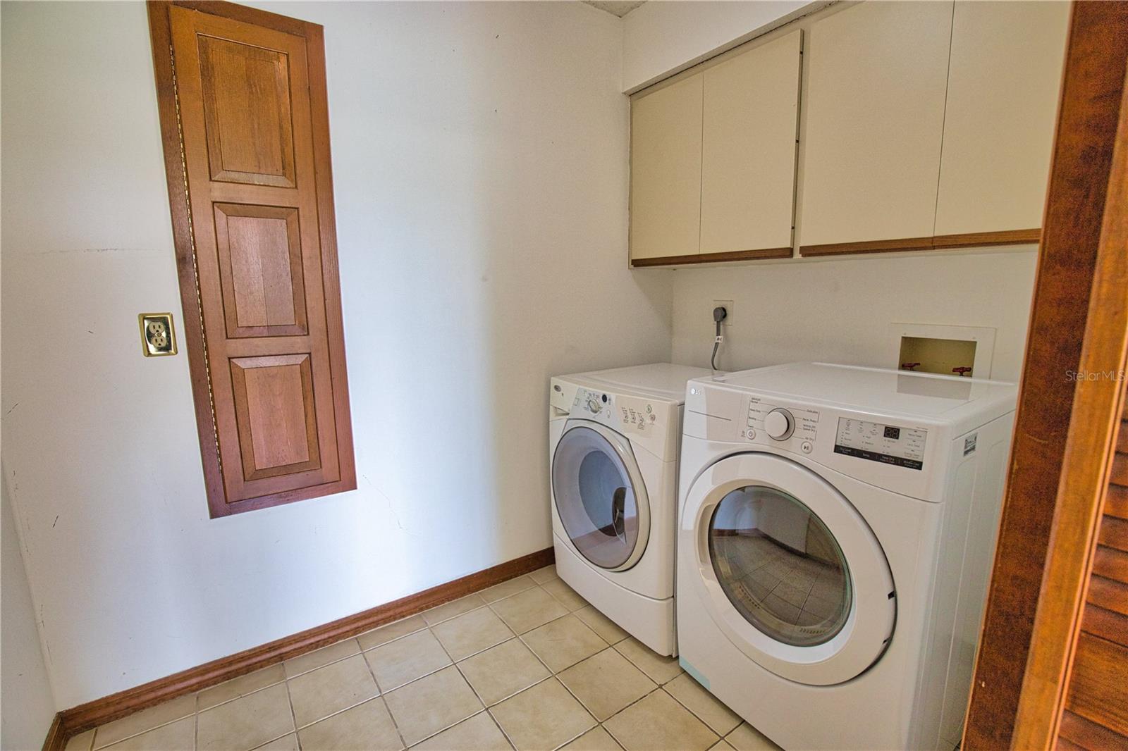 COUNTRY CLUB OF SARASOTA THE - Residential