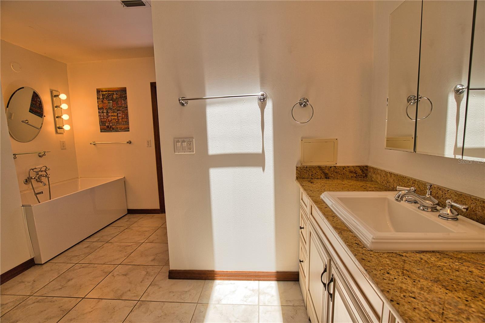 COUNTRY CLUB OF SARASOTA THE - Residential