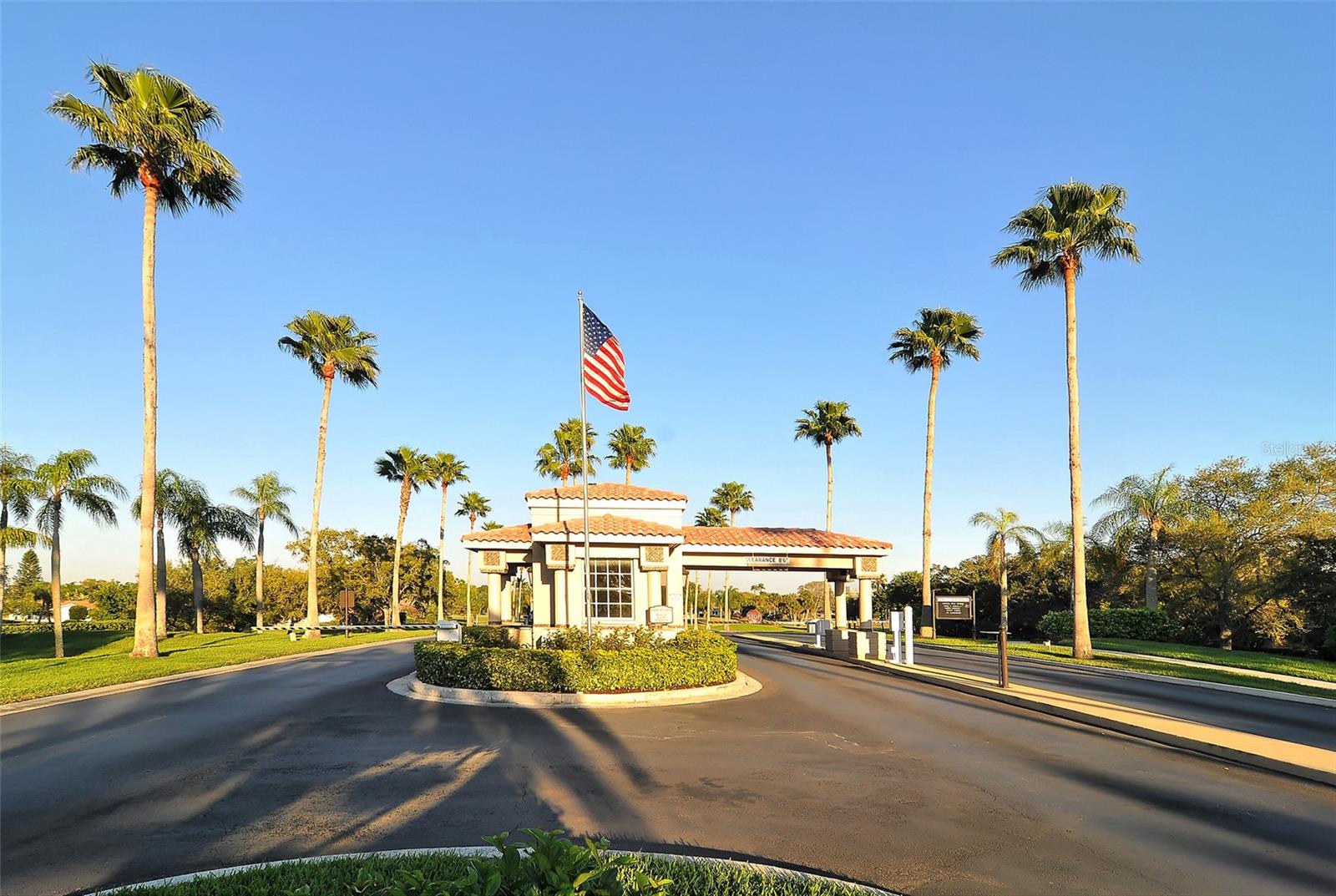 COUNTRY CLUB OF SARASOTA THE - Residential