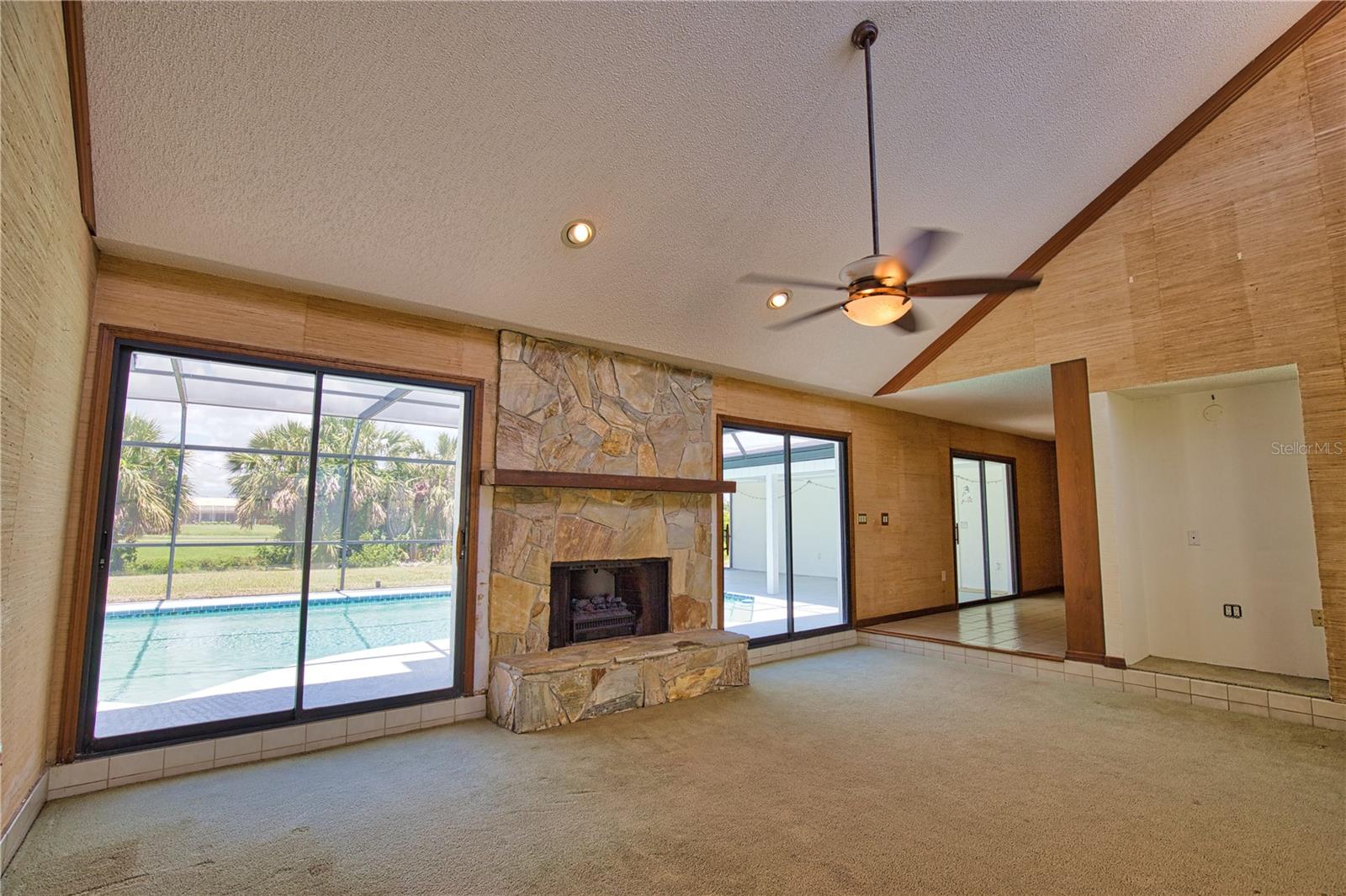 COUNTRY CLUB OF SARASOTA THE - Residential