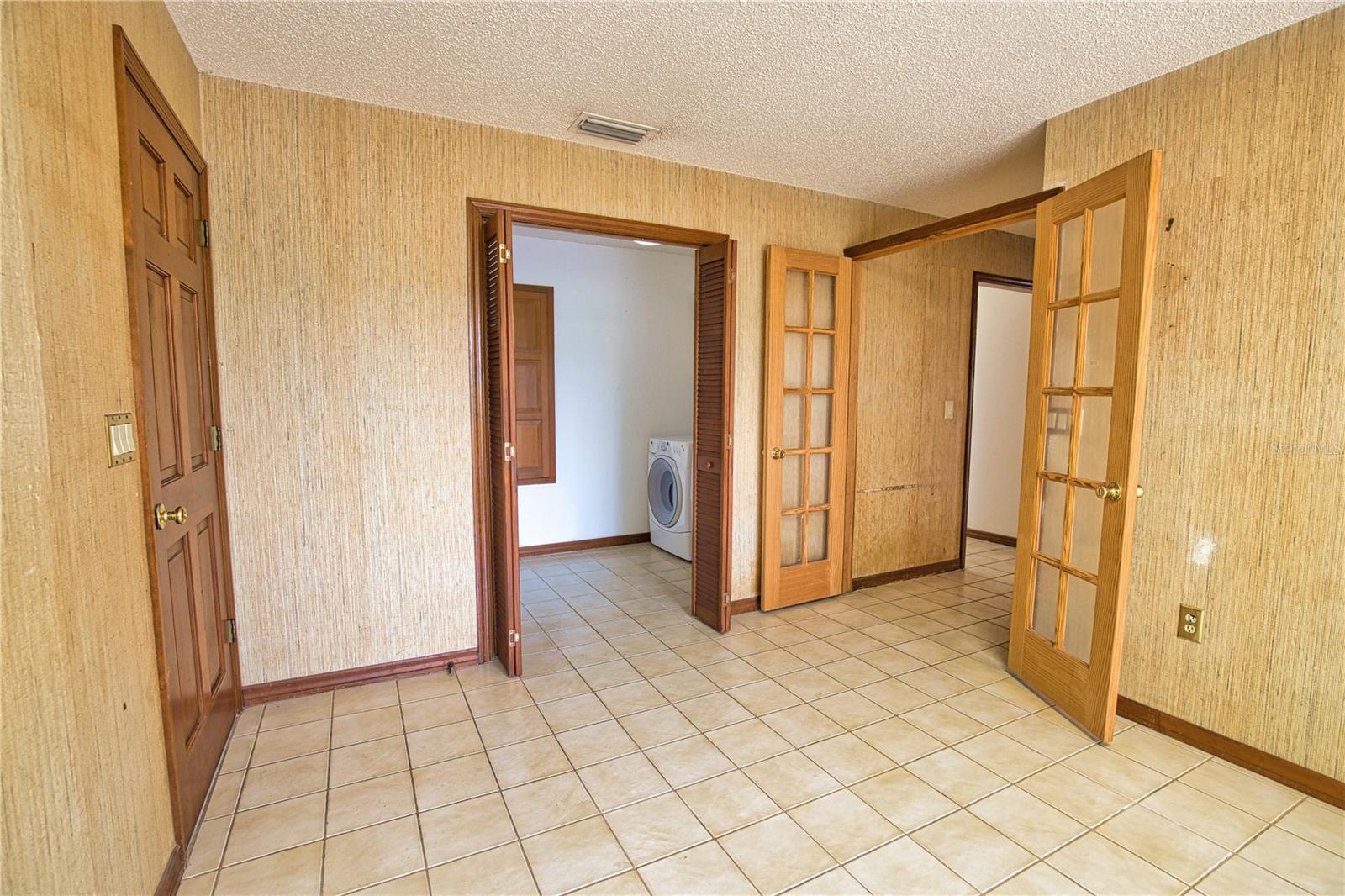 COUNTRY CLUB OF SARASOTA THE - Residential