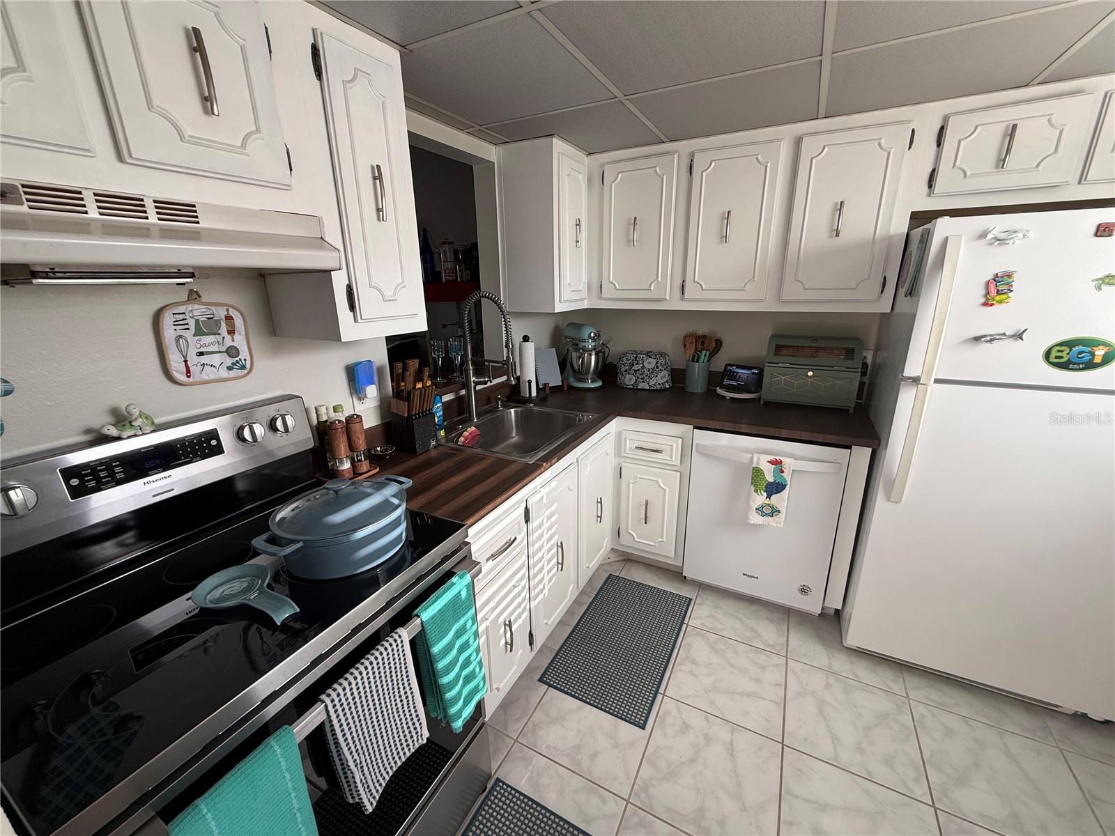 WATERS EDGE 2 CONDO - Residential