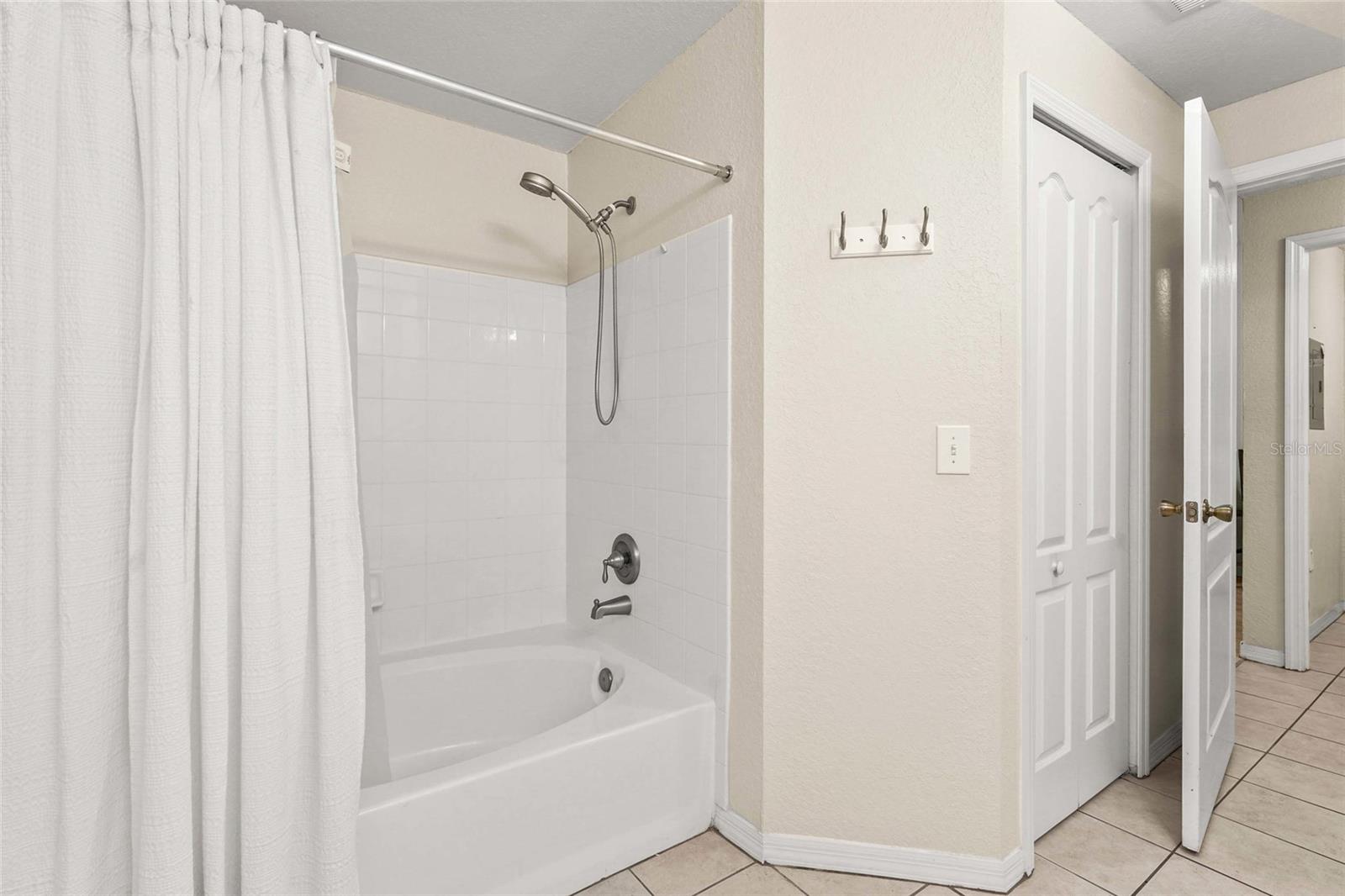 BELLA VILLINO II - Residential