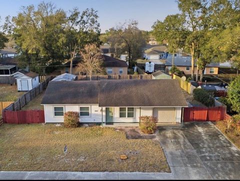 Photo of 3560 Apple Orchard Drive, Deltona, FL 32738 (MLS # V4946594)
