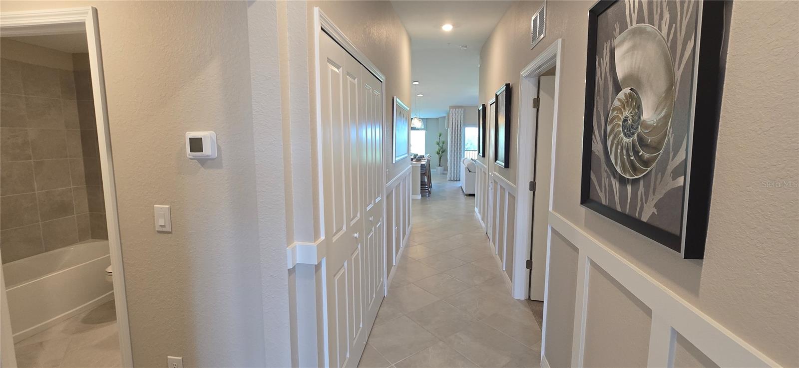 VERANDA I/WELLEN PARK PH I BLDG - Residential