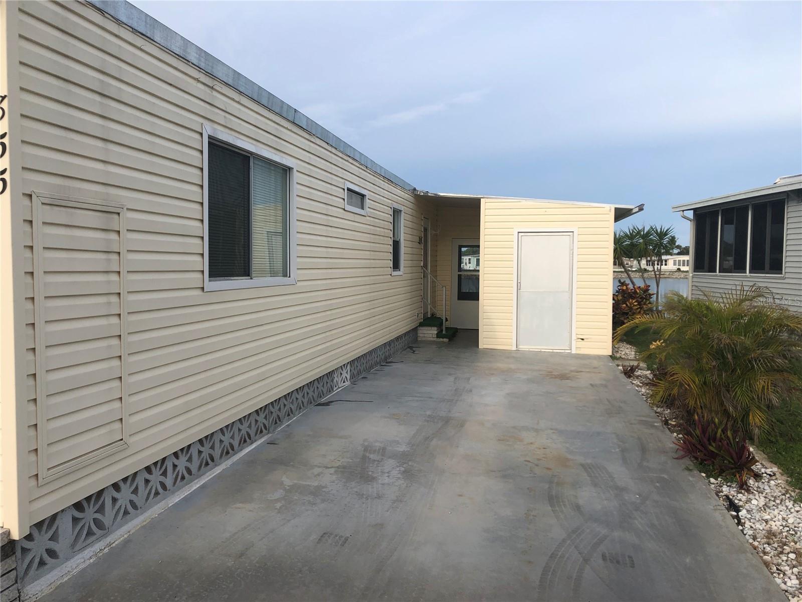 VENICE ISLE - Residential