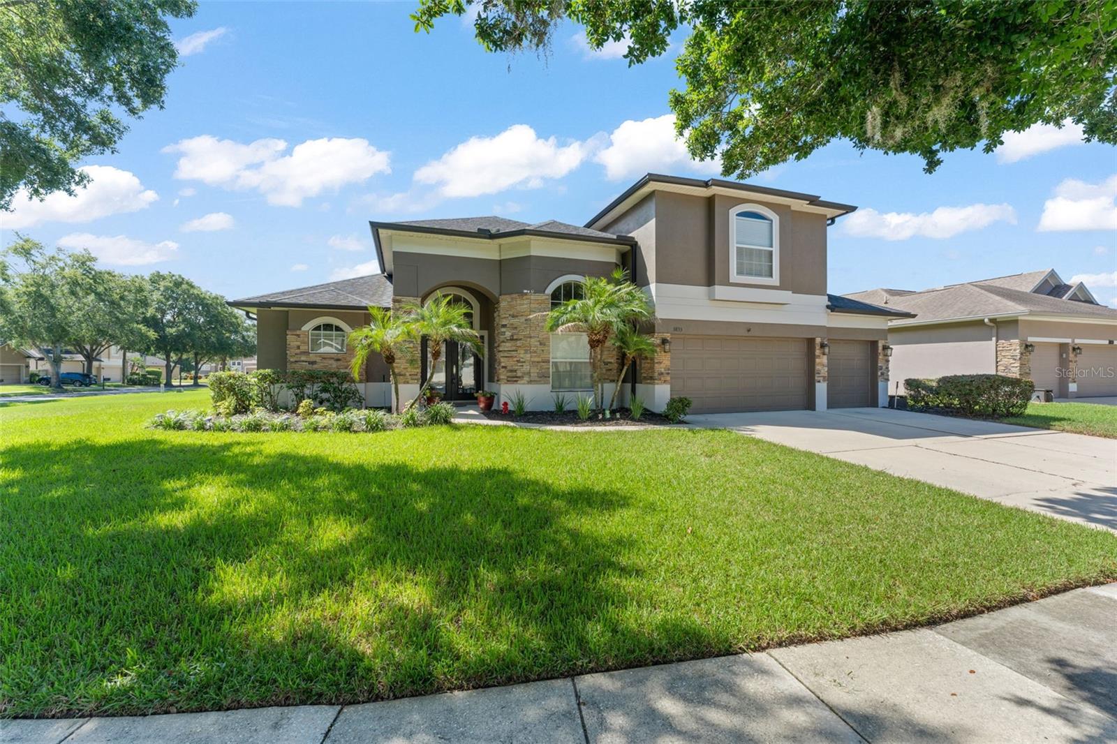 3833 EMERALD ESTATES CIRCLE