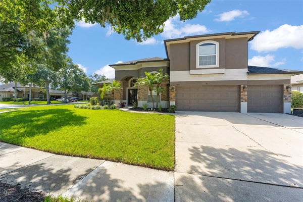 3833 EMERALD ESTATES CIR, APOPKA, FL 32703 - Image ecb85b7cf566391c829ae07a108b4f77/2561698543