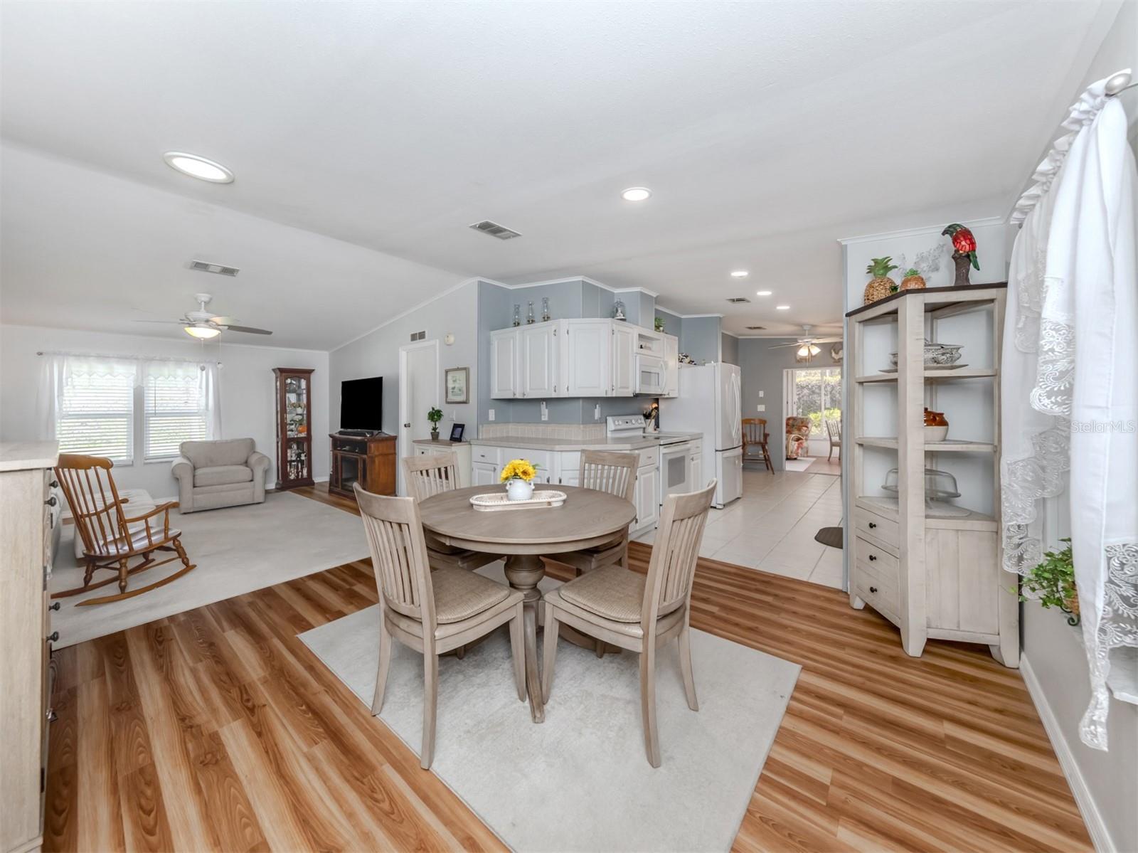 RIVERWALK MHP CO-OP - Residential