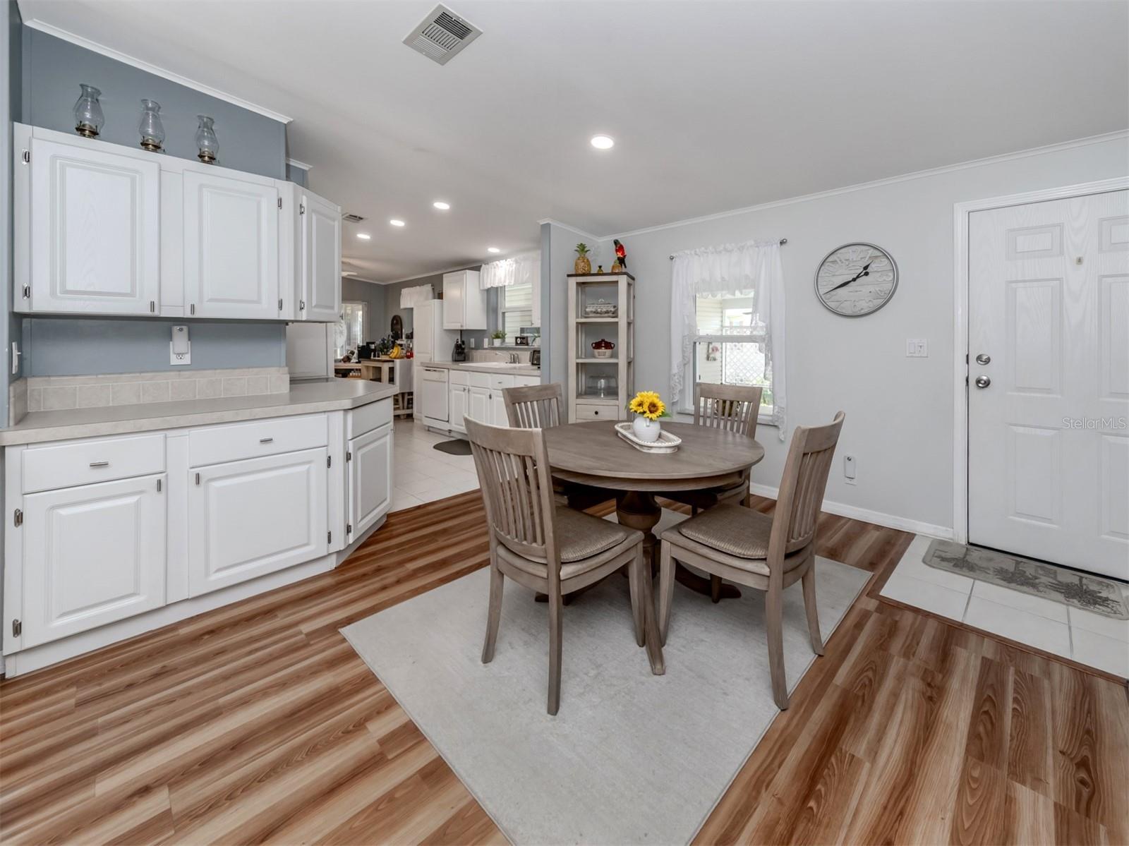 RIVERWALK MHP CO-OP - Residential