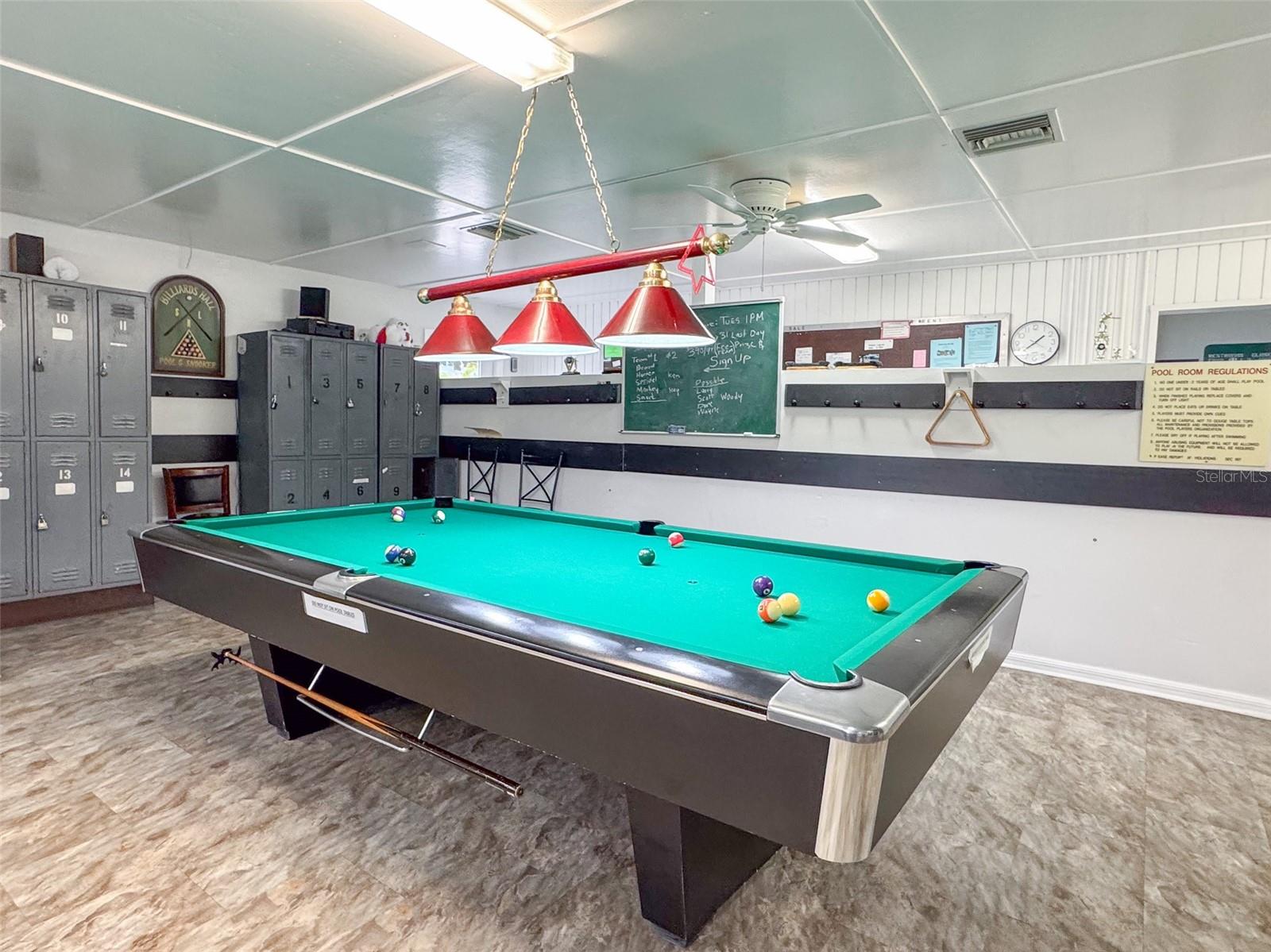 SADDLEBAG LAKE - Residential