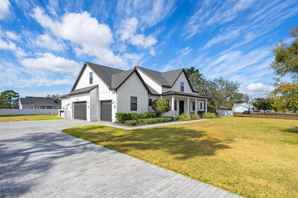 Photo of 4470 Henry J Avenue, Saint Cloud, FL 34772 (MLS # O6377399)