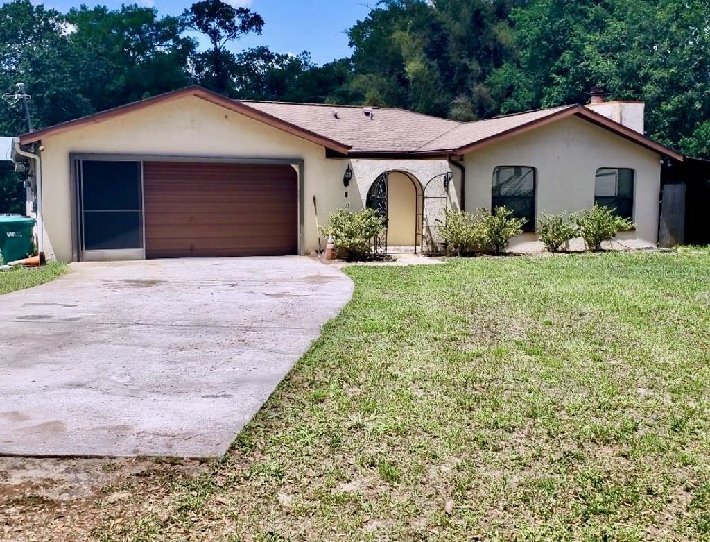 Photo of 490 S Minstrel Avenue, Inverness, FL 34450 (MLS # L4951143)