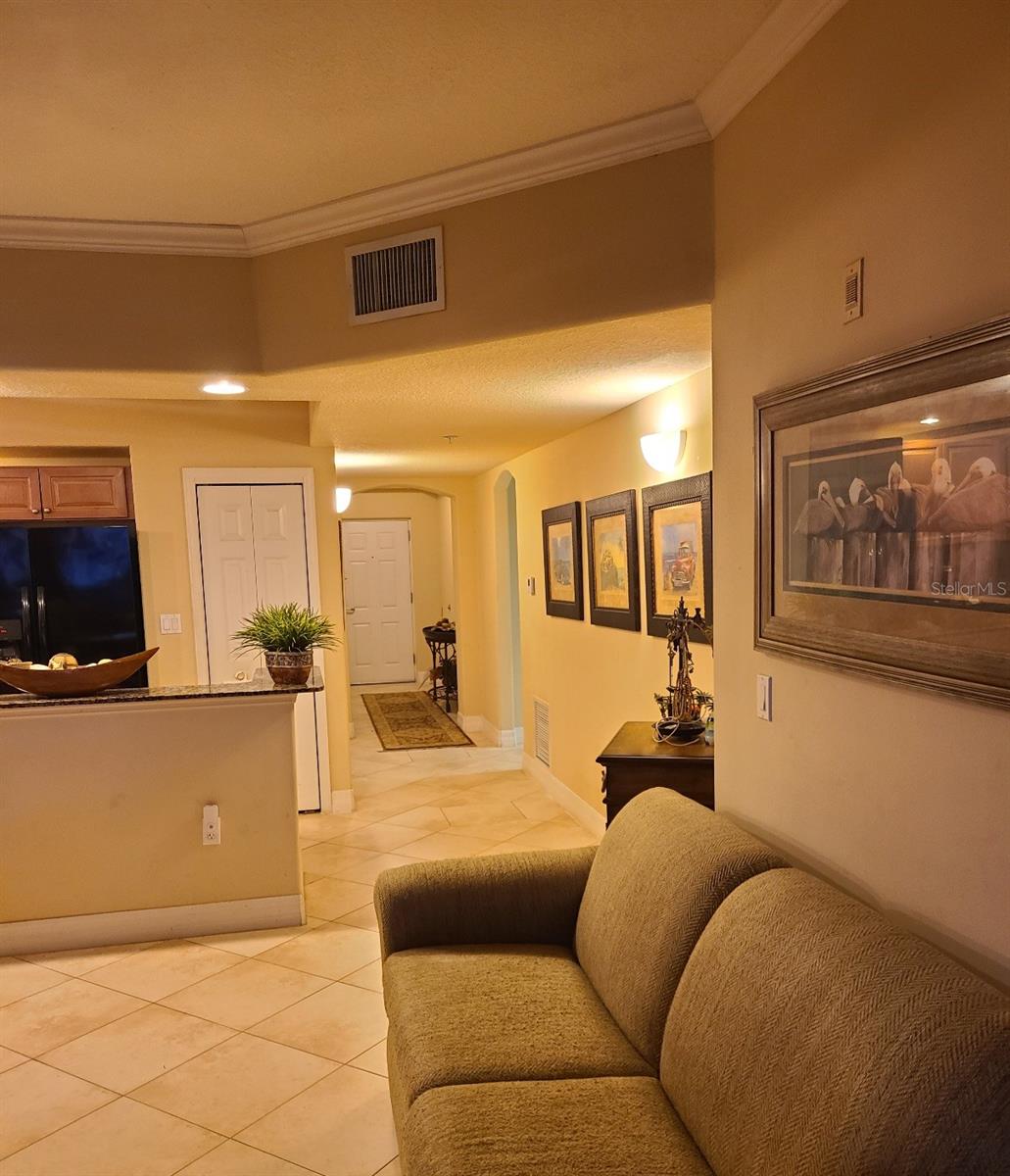 MEDITERRANEAN CONDO - Residential