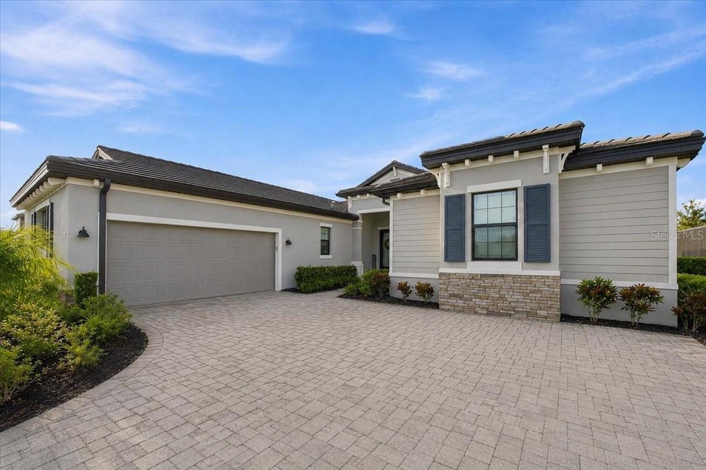 Photo of 15330 Golden Beam Place, Bradenton, FL 34211 (MLS # O6438850)