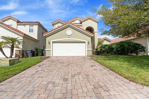 Photo of 937 Tuscan Hills Boulevard, Davenport, FL 33897 (MLS # TB8443663)
